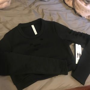 HOLIDAY SALE - Alo Yoga Black Ripped Warrior Crop